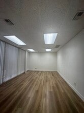 3646 Long Beach Blvd, Long Beach, CA à louer Photo intérieure- Image 1 de 3