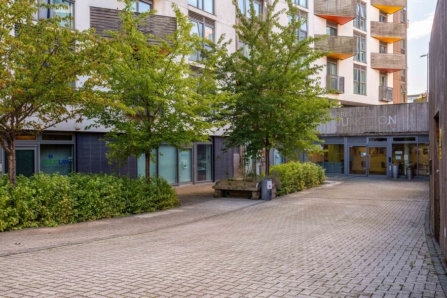 35 New England St, Brighton à louer - Photo du bâtiment - Image 2 de 3