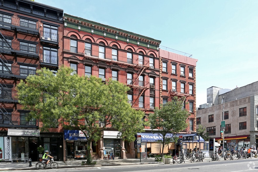 150 2nd Ave, New York, NY for lease - Building Photo - Image 3 of 15