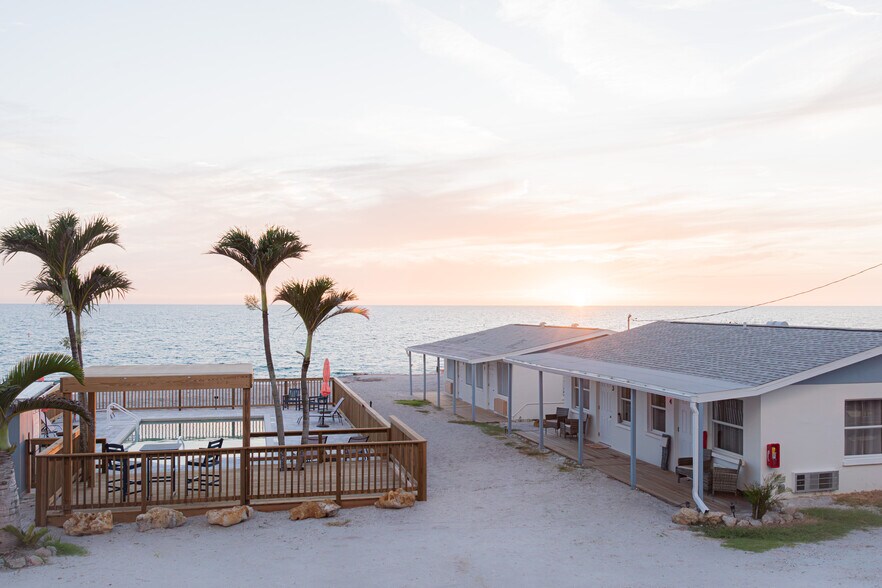 8520 Manasota Key Rd, Englewood, FL à vendre - Photo du bâtiment - Image 2 de 23