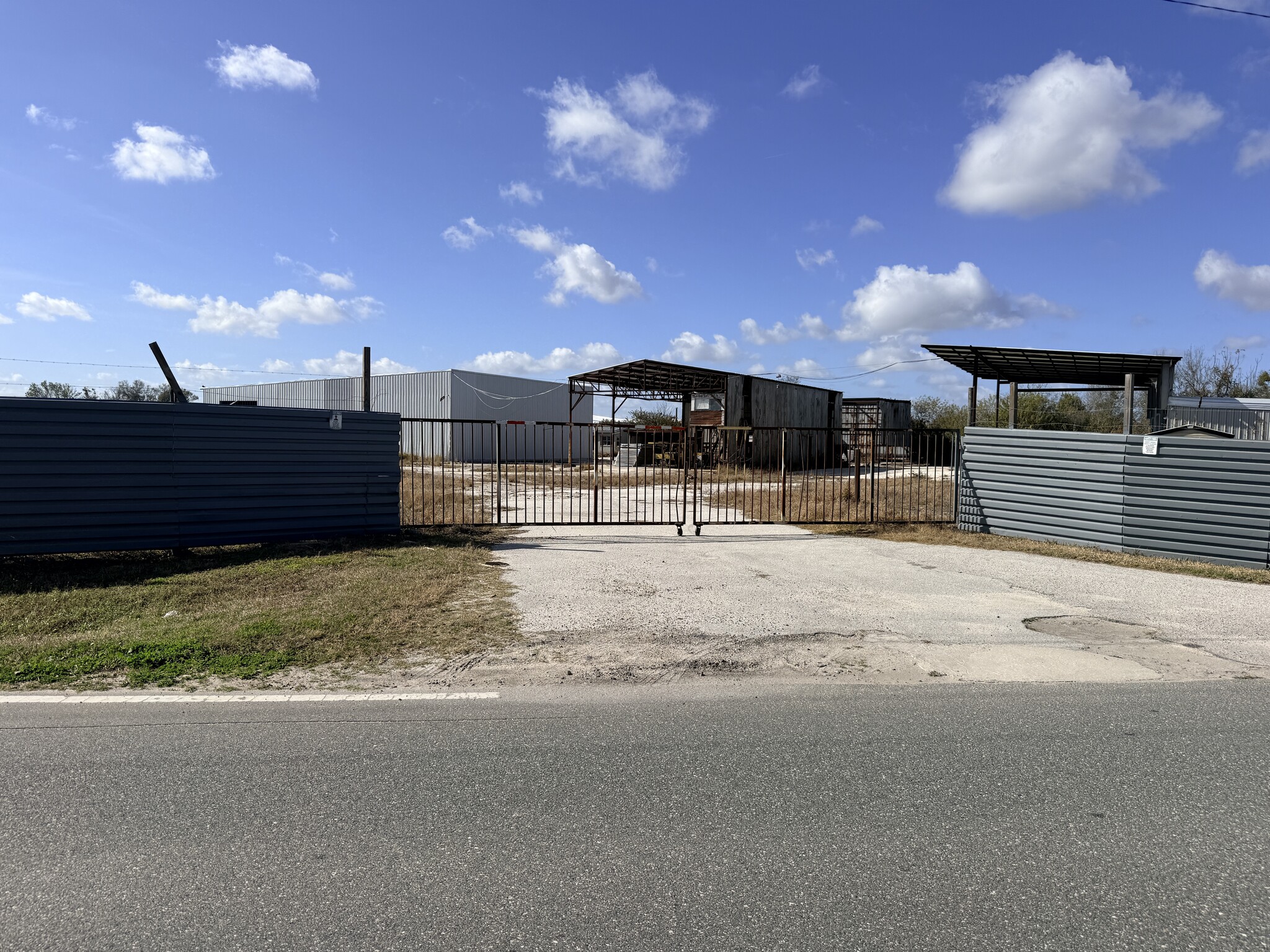 4403 Business Ln, Plant City, FL for lease Primary Photo- Image 1 of 18