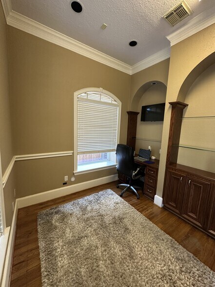 112 E 4th St, Houston, TX à louer - Photo du bâtiment - Image 2 de 10