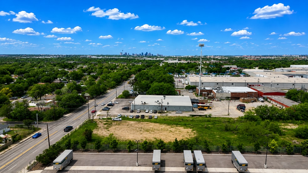1203 Gembler rd, San Antonio, TX for lease - Building Photo - Image 2 of 4