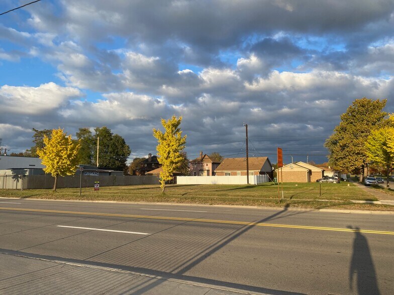 3214 Wyoming ave, Dearborn, MI à vendre - Photo du bâtiment - Image 2 de 4