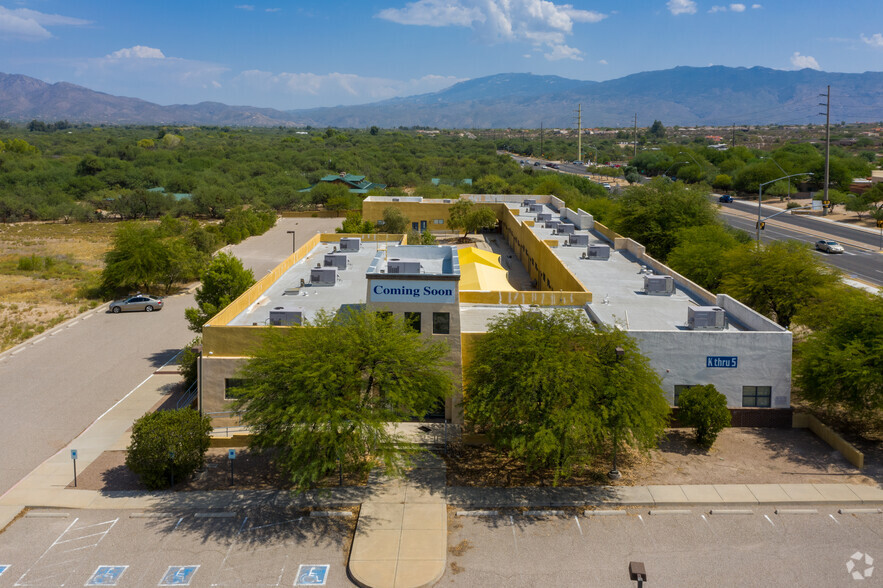 10129 E Speedway Blvd, Tucson, AZ à vendre - Photo du bâtiment - Image 1 de 1