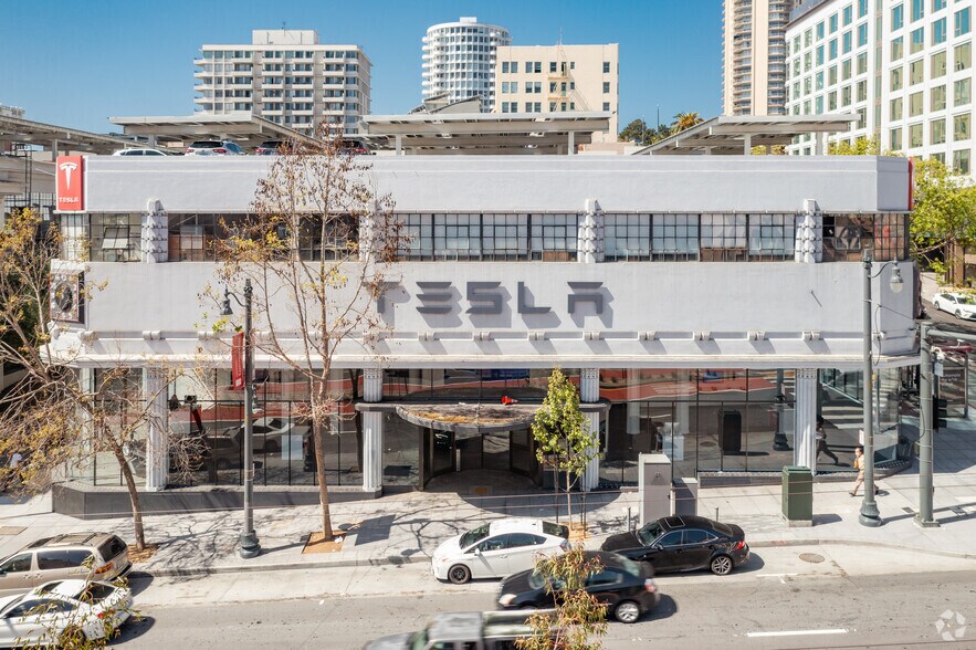 999 Van Ness Ave, San Francisco, CA for lease - Building Photo - Image 2 of 7