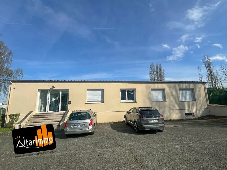 Office in Chartres for lease Building Photo- Image 1 of 7