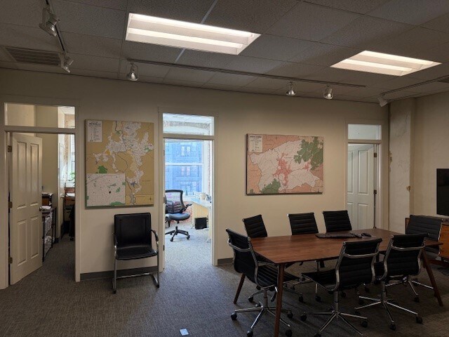 64 Biltmore Ave, Asheville, NC à louer - Photo du bâtiment - Image 3 de 13