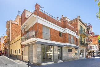 More details for Carrer Mare de deu de Montserrat, 2, Santa Coloma de Gramenet - Retail for Lease