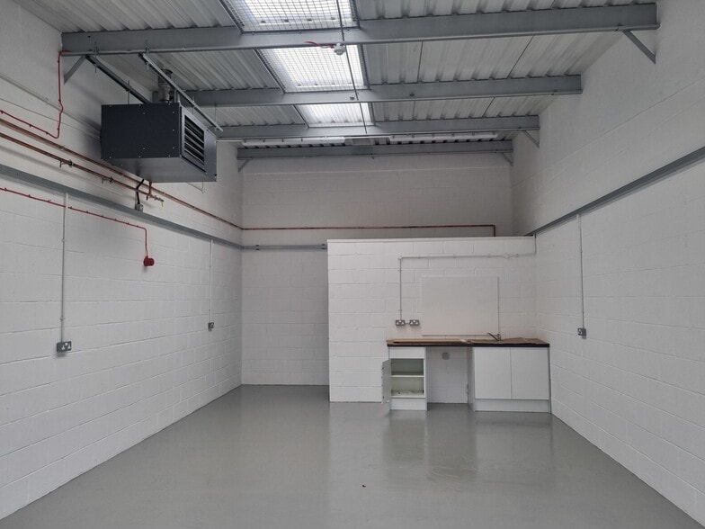 47-67 Peffer Pl, Edinburgh for lease - Building Photo - Image 3 of 12