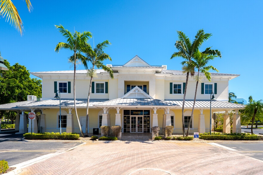 2420 N Federal Hwy, Boca Raton, FL à louer - Photo du bâtiment - Image 1 de 12