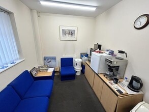 Gladstone St, Oldham for lease Interior Photo- Image 2 of 6