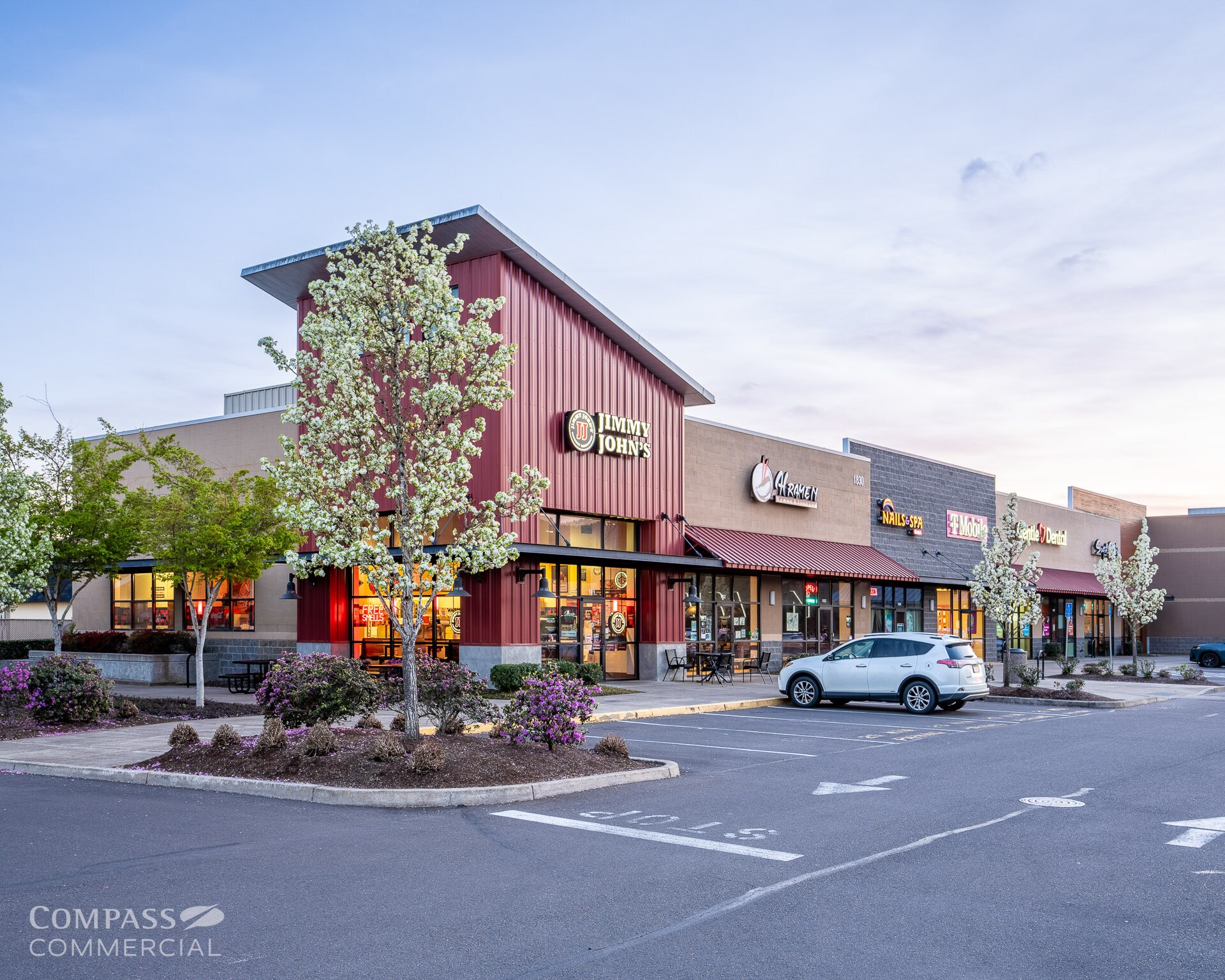 1830-1838 NW 9th St, Corvallis, OR à louer Photo principale- Image 1 de 19