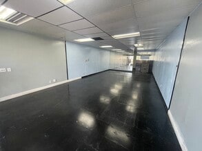 5800 Obama Blvd, Los Angeles, CA for lease Interior Photo- Image 1 of 4