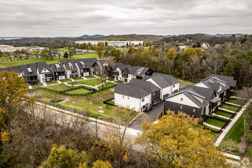 305 Sophia Rain Dr, Nashville, TN à vendre - Photo du bâtiment - Image 3 de 6