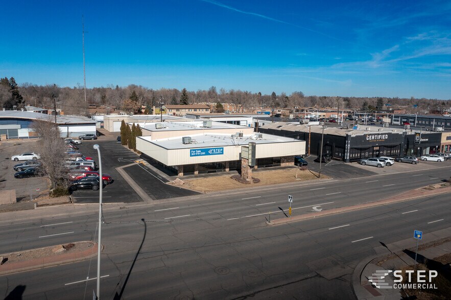 8101 W Colfax Ave, Lakewood, CO à vendre - Photo du bâtiment - Image 2 de 39