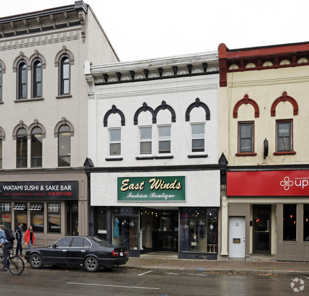 19 King St N, Waterloo, ON à vendre - Photo principale - Image 1 de 2