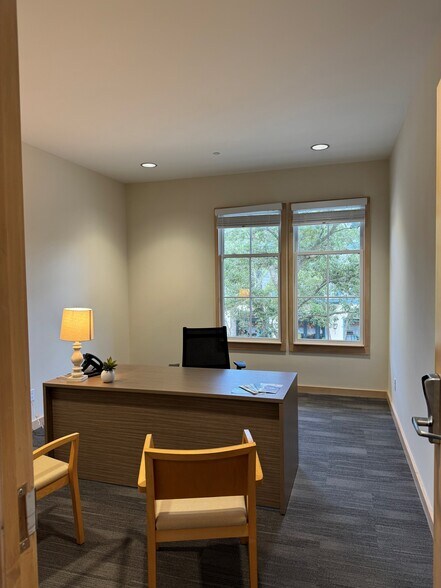 1701 E County Highway 30A, Santa Rosa Beach, FL à louer - Photo intérieure - Image 2 de 16