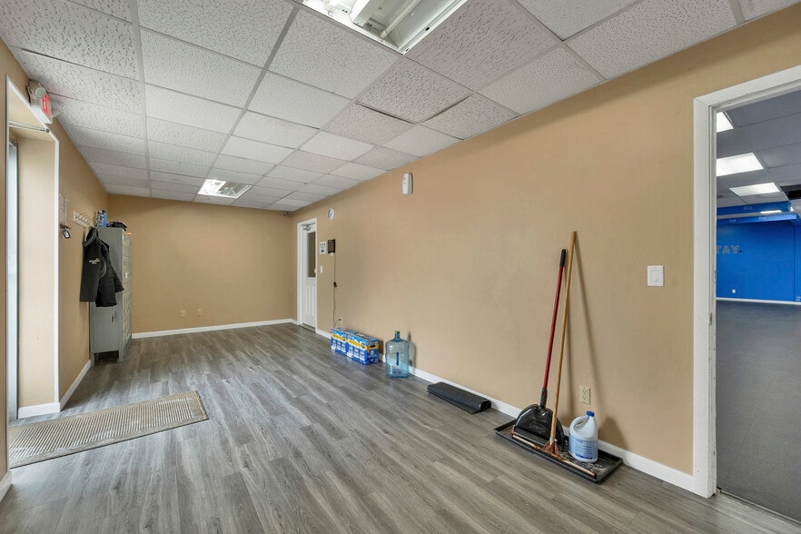 1279 E Mason St, Green Bay, WI for sale - Building Photo - Image 3 of 65