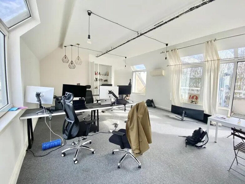 Office in Boulogne-Billancourt for lease - Interior Photo - Image 3 of 5