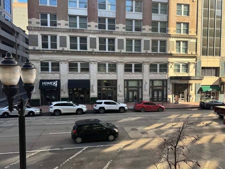 115 N Pennsylvania St, Indianapolis, IN à louer - Photo du bâtiment - Image 2 de 3