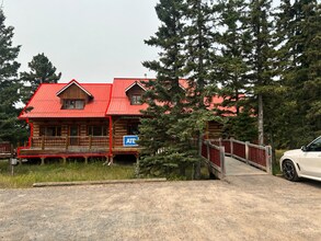 23 Burnside Dr, Rocky View Co, AB for lease Building Photo- Image 1 of 5