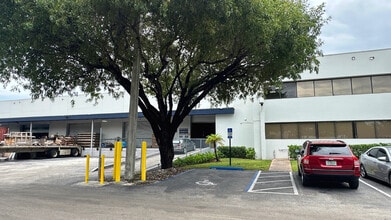 1325 NW 78th Ave, Doral, FL for lease Building Photo- Image 2 of 5