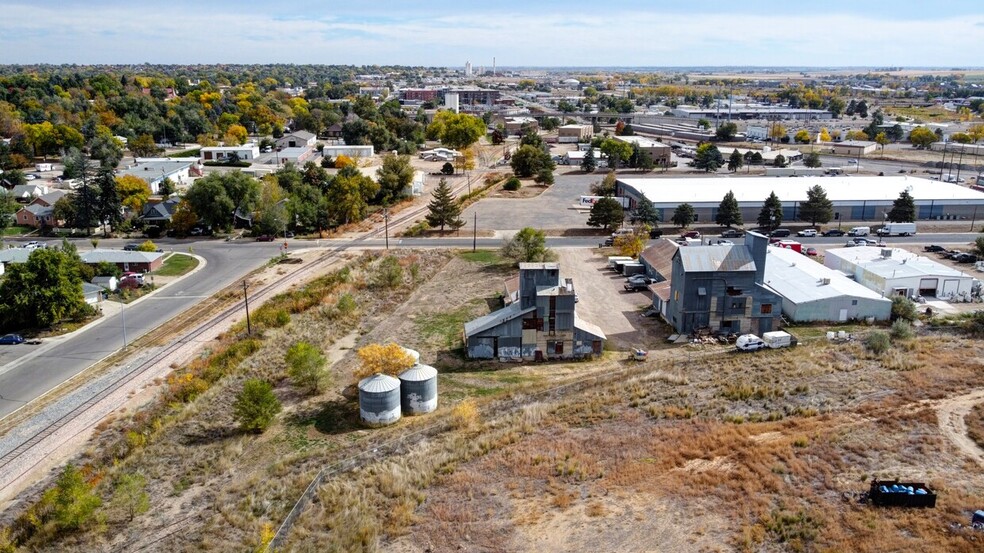 71 S Bowen St, Longmont, CO à vendre - Photo du bâtiment - Image 2 de 4