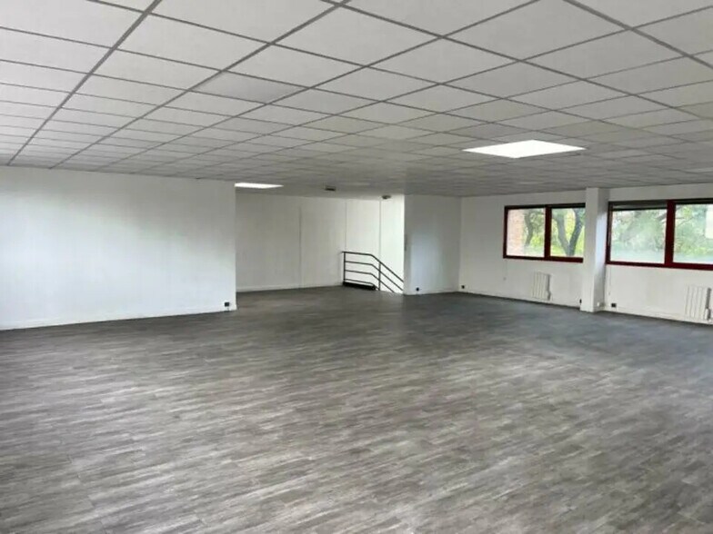 Flex dans Le Blanc-Mesnil à louer - Photo intérieure - Image 3 de 4