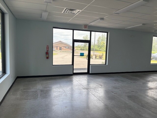 7711 Porter Rd, Niagara Falls, NY à louer - Photo du bâtiment - Image 2 de 33