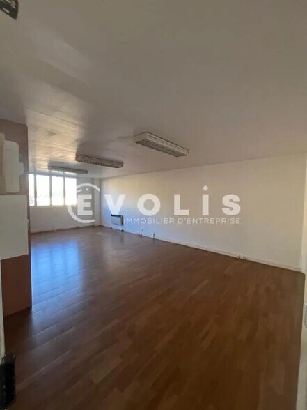 Bureau dans Châtillon à louer - Photo intérieure - Image 2 de 7