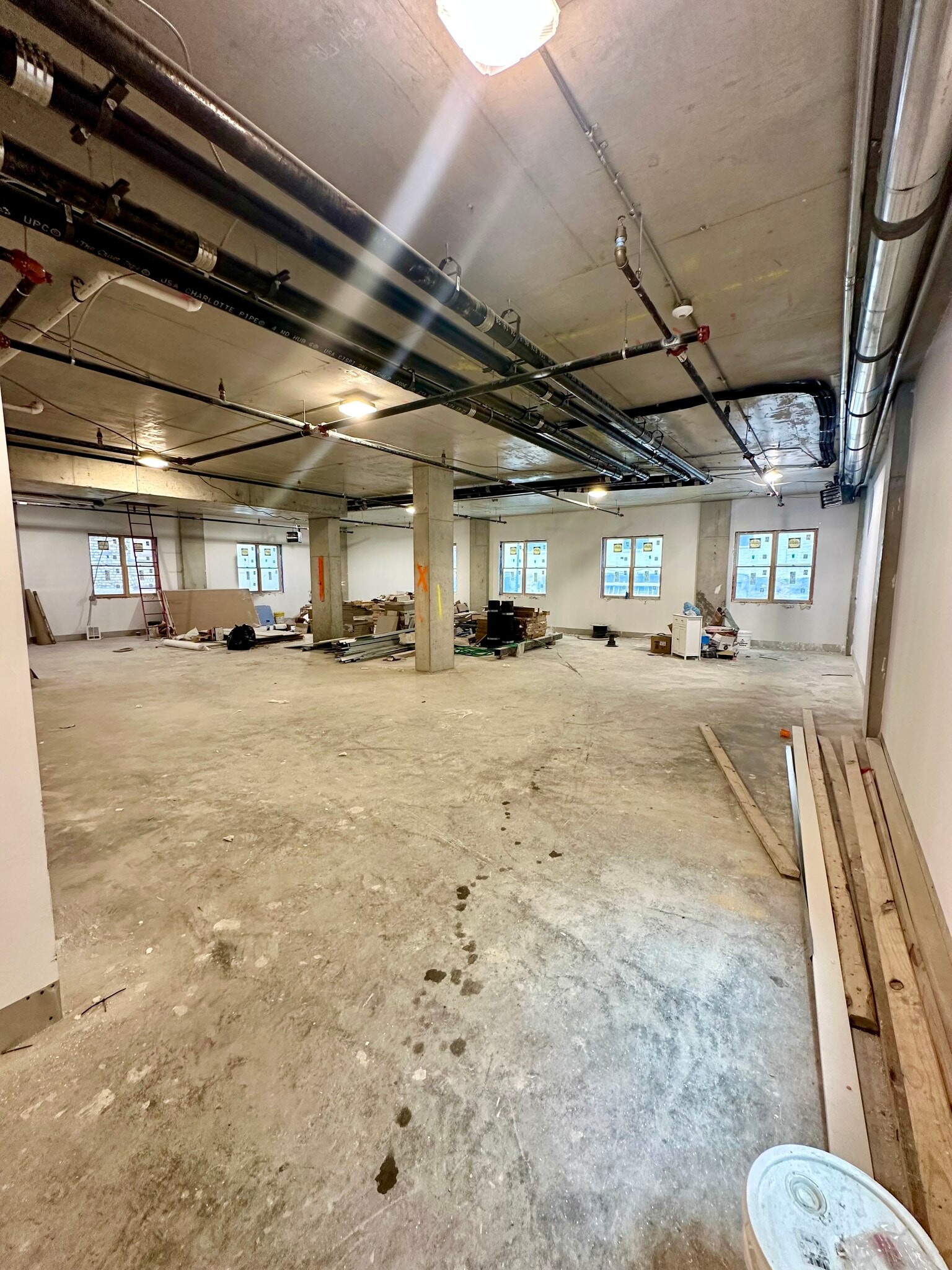 1367 Eastern Pky, Brooklyn, NY for lease Building Photo- Image 1 of 9