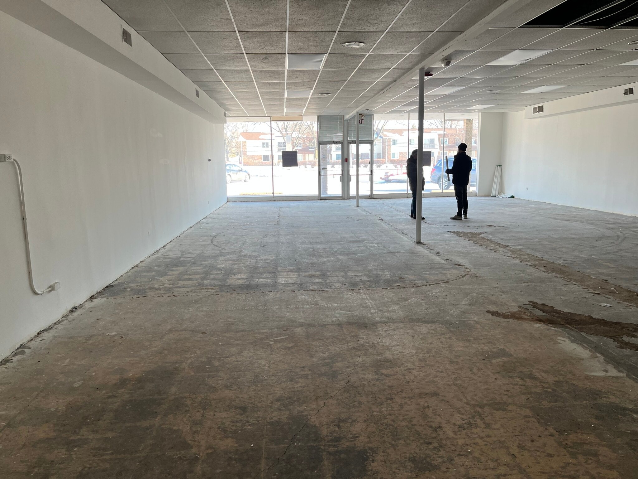 3010-3054 W Hobson Rd, Woodridge, IL for lease Interior Photo- Image 1 of 2