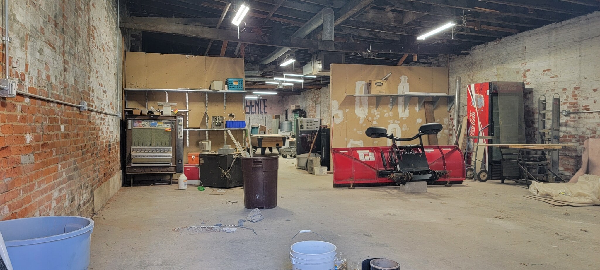 39 Clover st, Poughkeepsie, NY for sale Primary Photo- Image 1 of 6