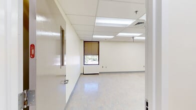 7777 Leesburg Pike, Falls Church, VA à louer Photo intérieure- Image 2 de 5