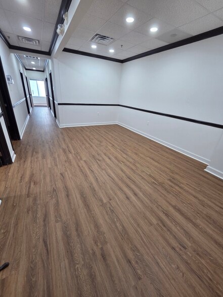 14631 Lee Hwy, Centreville, VA for lease - Building Photo - Image 2 of 6