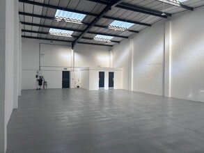 Stonedale Rd, Stonehouse for lease Interior Photo- Image 2 of 2