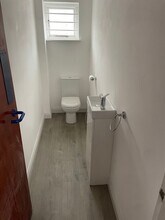 Redhills Rd, South Woodham Ferrers for lease Interior Photo- Image 1 of 3