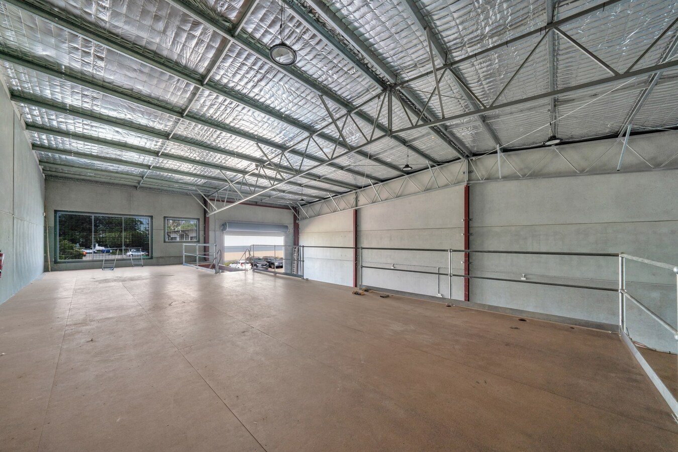 10 Pioneer Ave, Tuggerah, NSW 2259 - Unité 8 - - Photo intérieure - Image 2 of 10