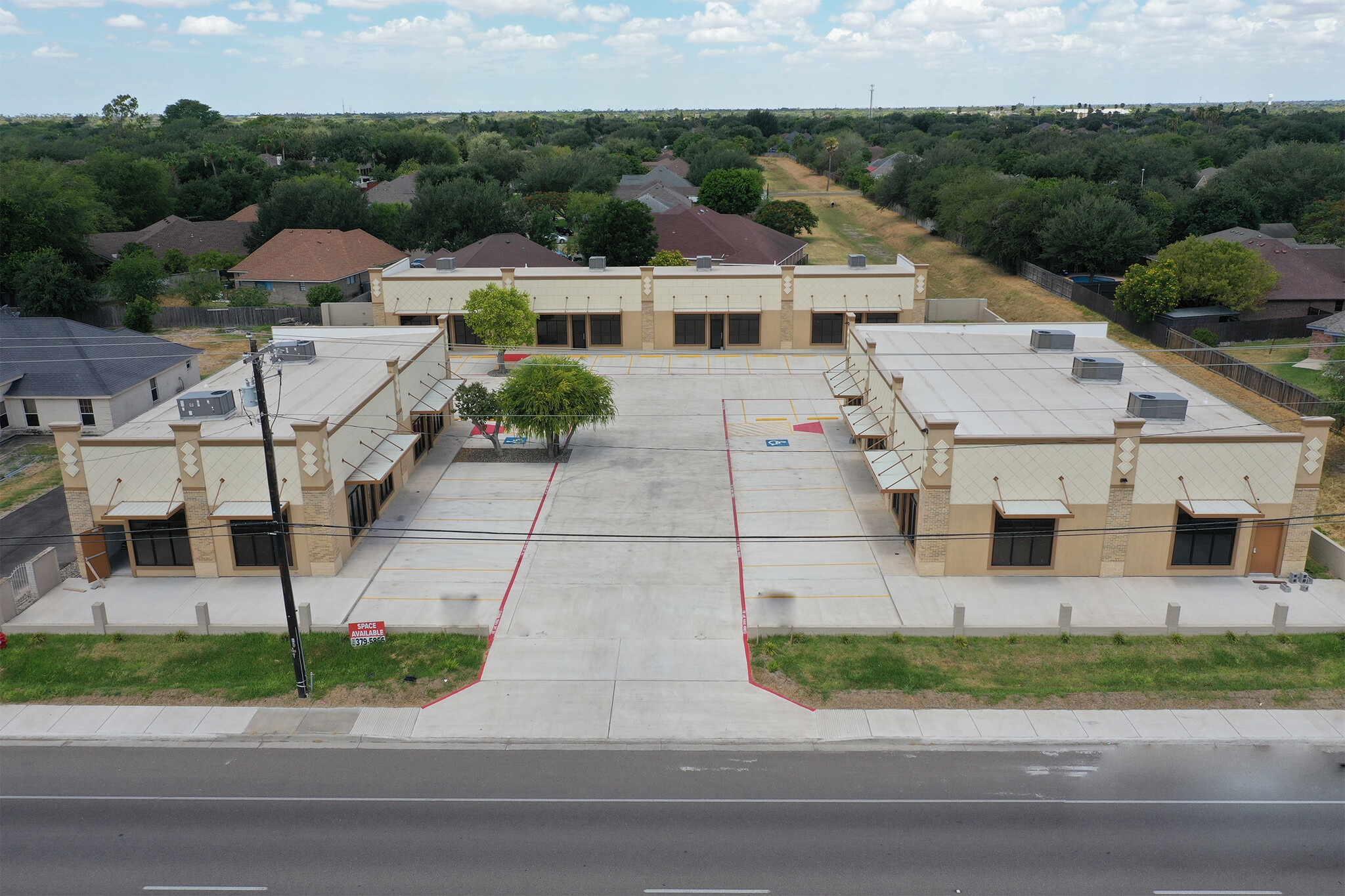 1821 N Shary Rd, Mission, TX for lease Primary Photo- Image 1 of 21