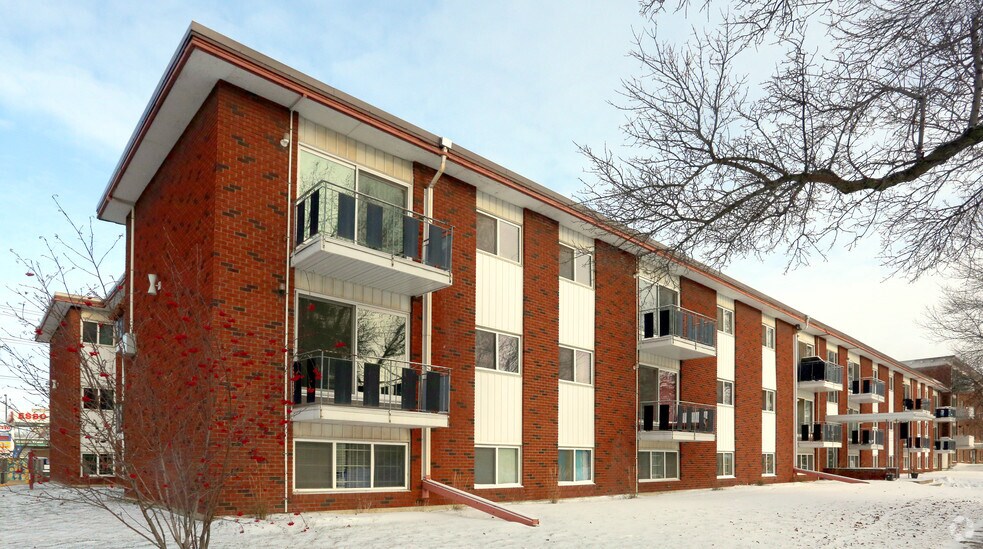 10840 81st Ave NW, Edmonton, AB à vendre - Photo principale - Image 1 de 1