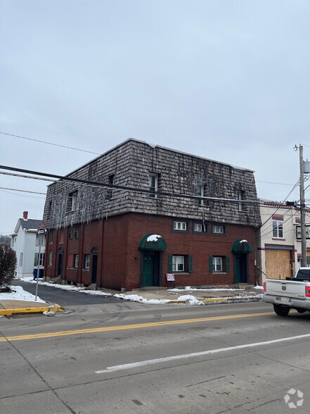 14 E Pike St, Houston, PA for sale - Primary Photo - Image 1 of 23