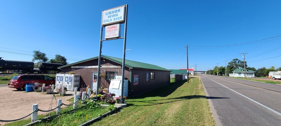 1232 1st, Sutherland, NE à vendre - Photo du bâtiment - Image 2 de 19
