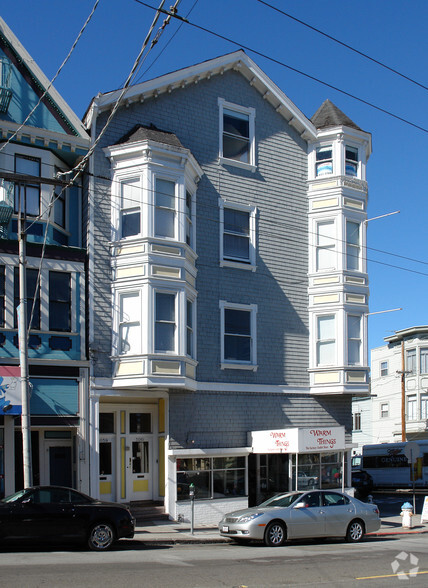 3059-3063 Fillmore St, San Francisco, CA for lease - Building Photo - Image 2 of 8