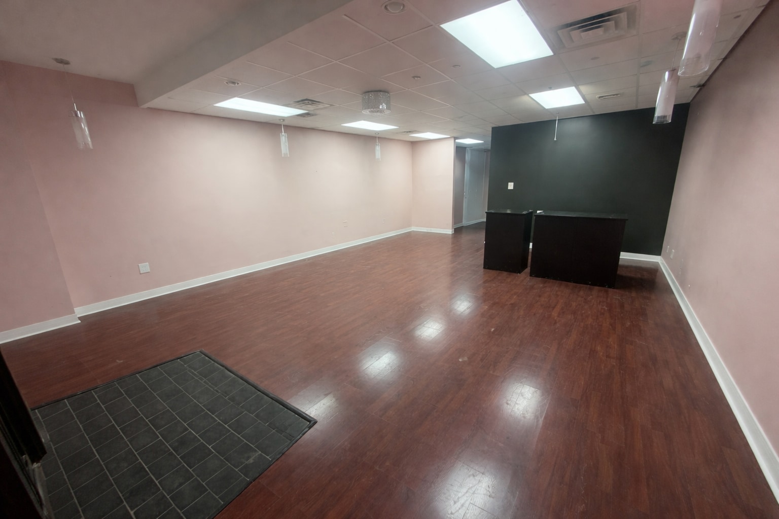 62-64 Railroad Ave, Sayville, NY à louer Photo intérieure- Image 1 de 10