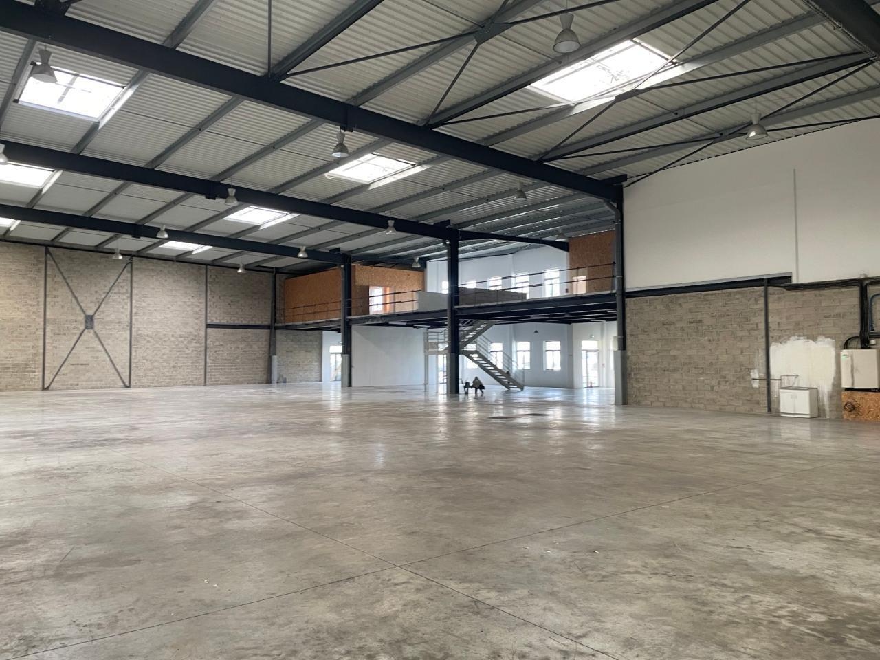 Flex in Saint-Denis for lease Building Photo- Image 1 of 5