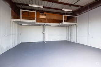 7715-7723 Ellis Rd, West Melbourne, FL à louer Photo intérieure- Image 1 de 3