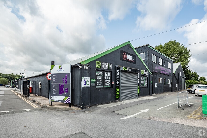 Liverpool Rd, Warrington for lease - Primary Photo - Image 1 of 6