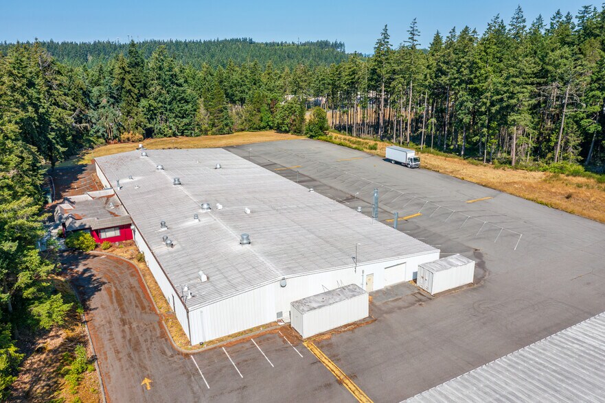 970 NE 21st Ct, Oak Harbor, WA à louer - Photo du bâtiment - Image 2 de 28