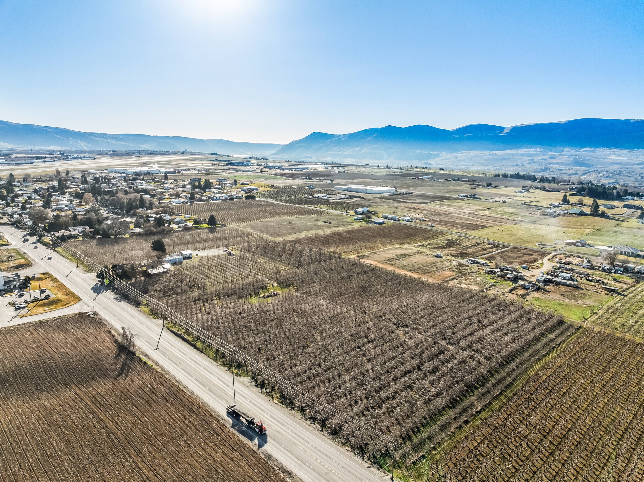 2820 Grant Rd, East Wenatchee, WA à vendre Photo principale- Image 1 de 8